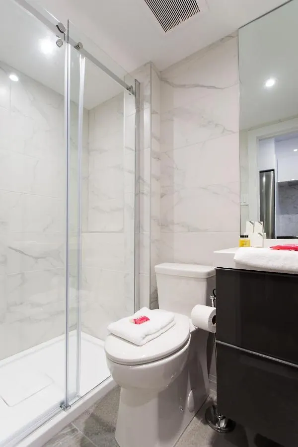 Apartment The Santamaria Golden Palms Studio By Den Stays Montreal